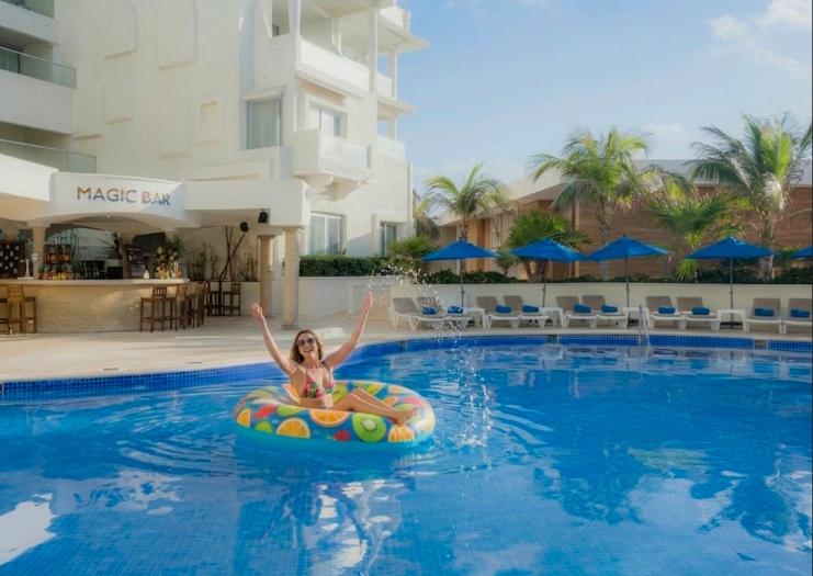 HOT TRAVEL Hotel NYX Cancún Cancun HOT TRAVEL Hotel NYX Cancún Cancun